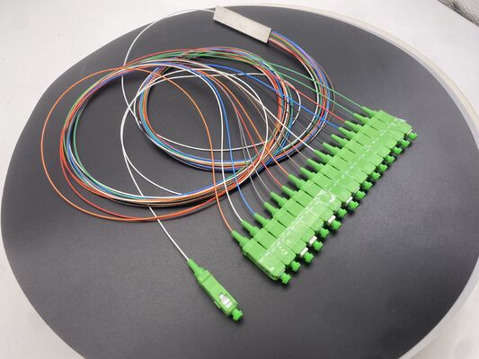 1x16 SC/APC সিঙ্গেল মোড ফাইবার অপটিক স্প্লিটার PLC স্প্লিটার FTTH এবং PON নেটওয়ার্কের জন্য